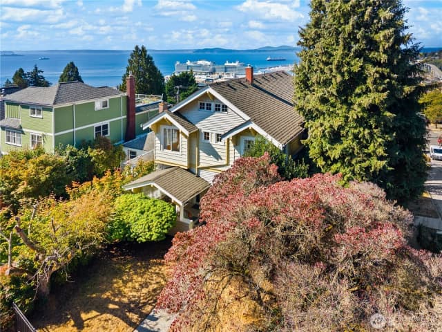 Property photo for 1435 9th Avenue W #1437, Seattle