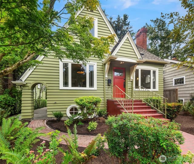 Property photo for 535 N 74th Street, Seattle