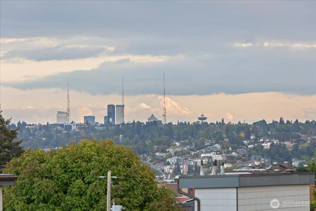 Property photo for 2426 Nw 64th Street #c, Seattle