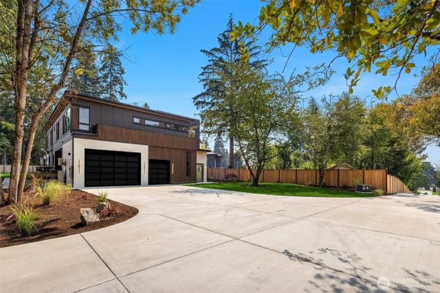 Property photo for 2303 123rd Place Se, Bellevue