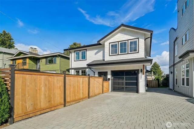 Property photo for 7000 32nd Avenue Nw #c, Seattle