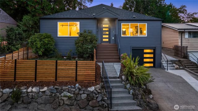 Property photo for 10045 Ne 38th Ave #a, Seattle