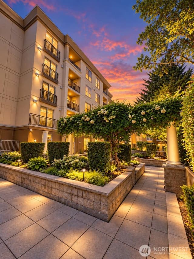 Property photo for 118 107th Avenue Ne, Bellevue