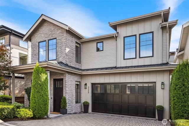 Property photo for 225 3rd Avenue S, Kirkland