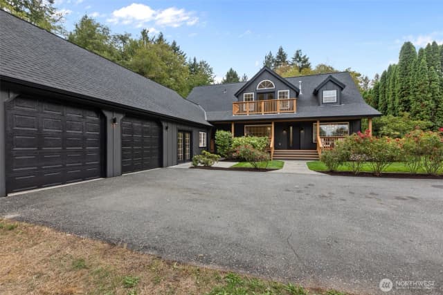 Property photo for 10454 Arrow Point Drive Ne, Bainbridge Island