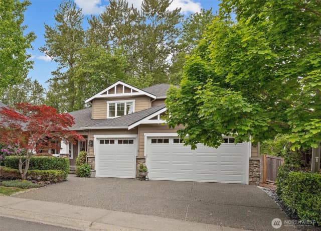 Property photo for 1021 271st Avenue Se, Sammamish