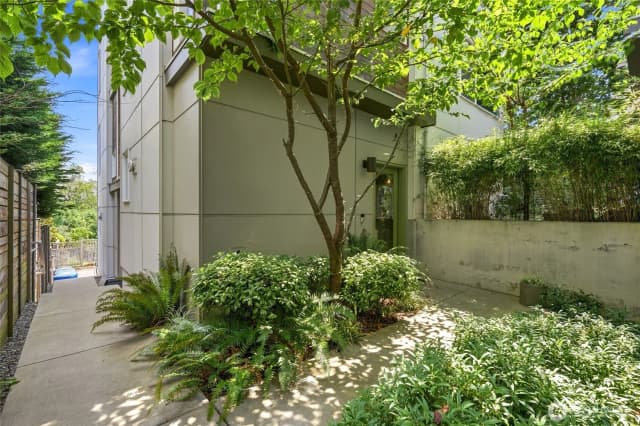 Property photo for 1806 25th Avenue #a, Seattle