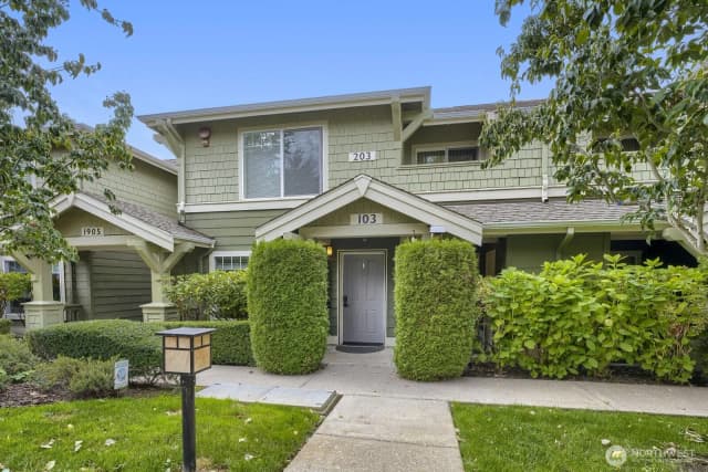Property photo for 1905 24th Avenue Ne #103, Issaquah