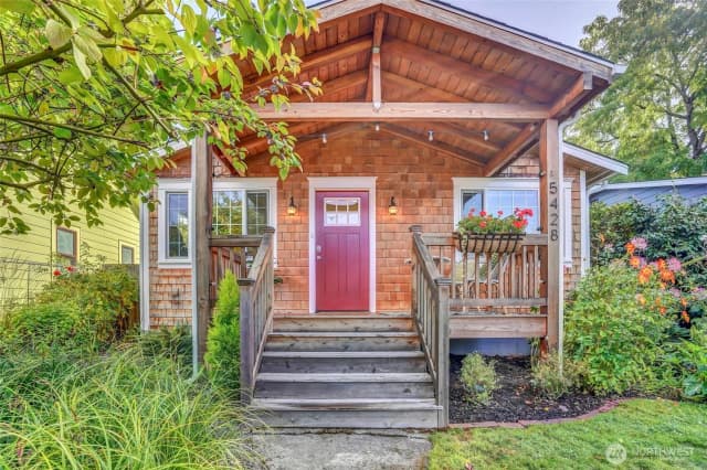Property photo for 5428 25th Avenue Sw, Seattle