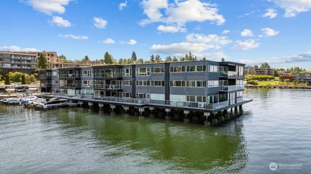 Property photo for 515 Lake Street S #205, Kirkland