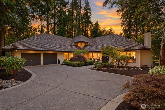 Property photo for 21845 Ne 30th Place, Sammamish