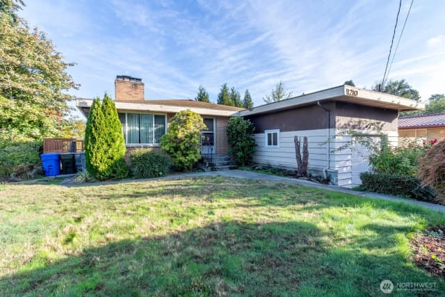 Property photo for 1210 N 33rd Place, Renton