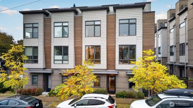 Property photo for 820 Ne 63rd Street, Seattle