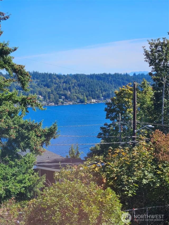 Property photo for 11711 Exeter Avenue Ne, Seattle